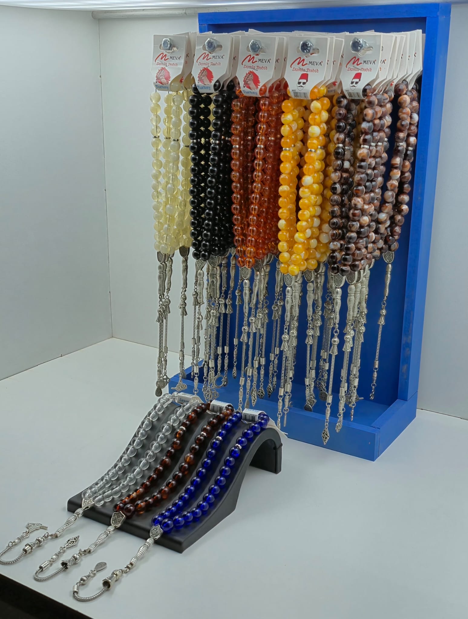 TESBİH 10MM YUVARLAK AKRİLİK (50'Lİ STANT FİYATI)